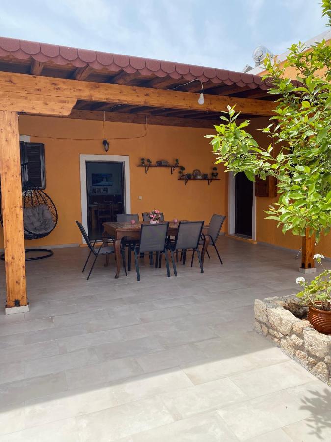 Archangelos Family House Exteriér fotografie